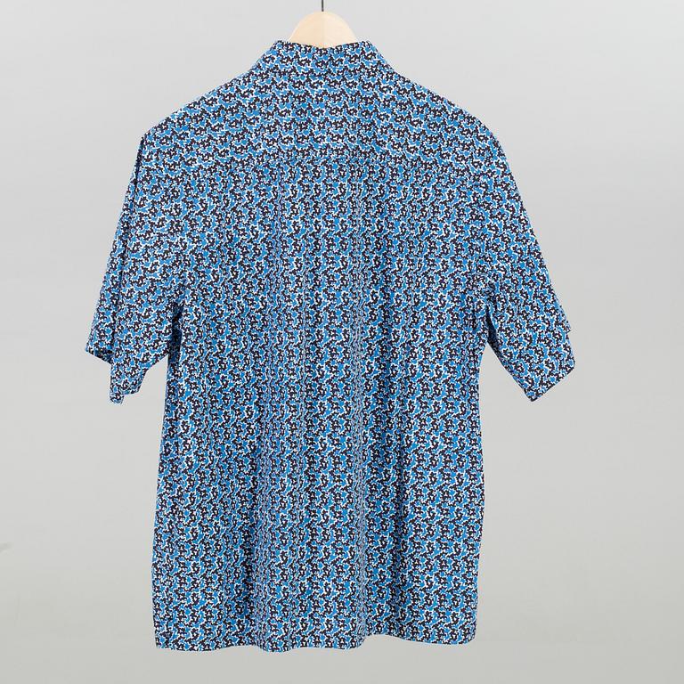 PRADA, skjorta, storlek XL.