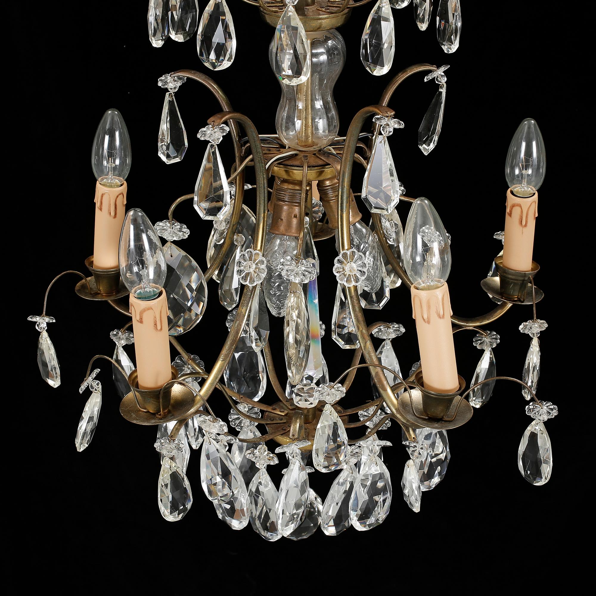 LJUSKRONA, rokokostil, 1900-talets första hälft. Höjd ca 60 cm. Höjd 80 cm.
