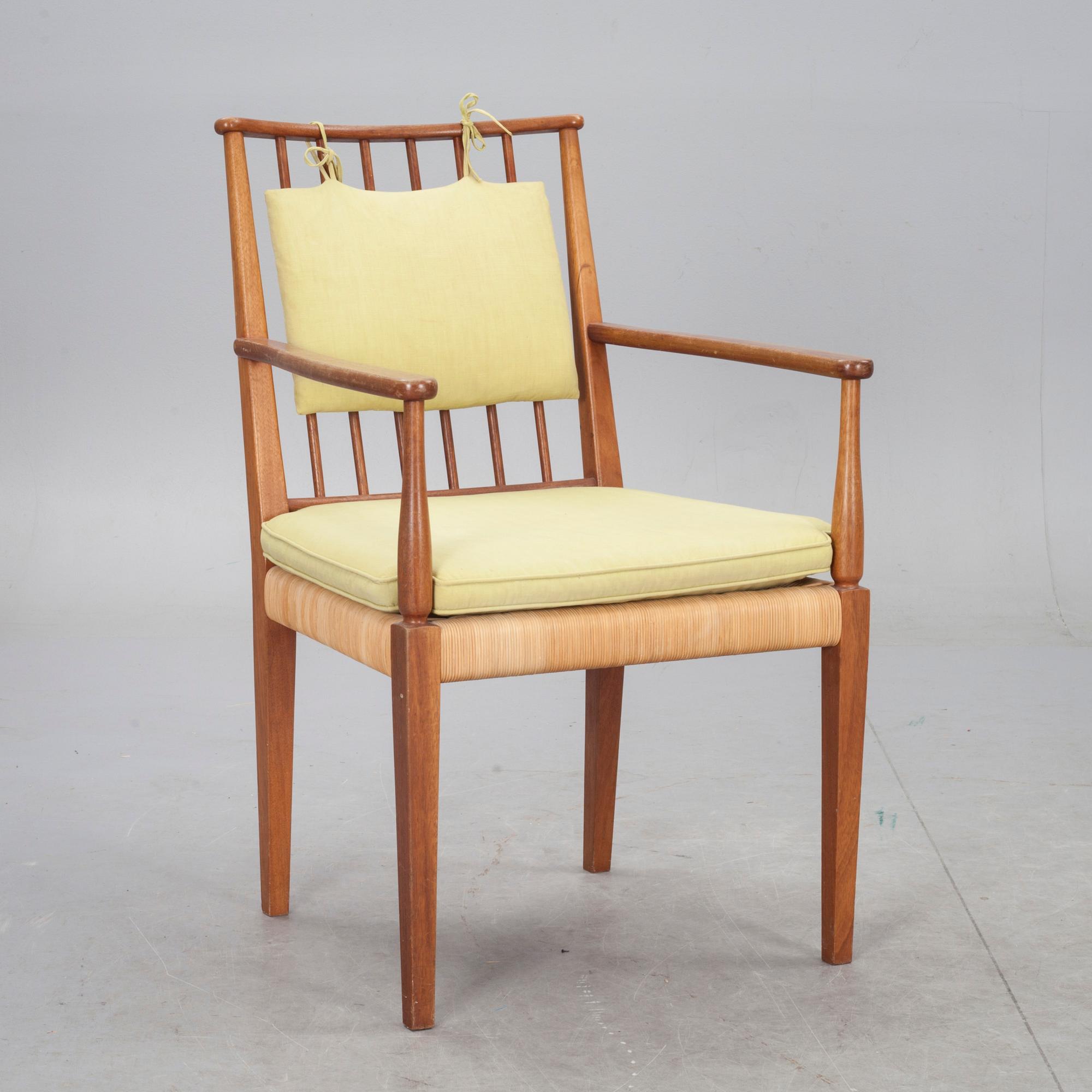 KARMSTOL, modell 970, Josef Frank, firma Svenskt Tenn.