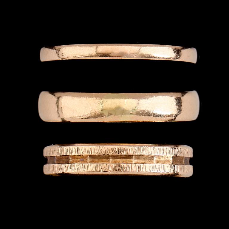 RINGAR, 3 st, 18K guld. Vikt ca 10 g.