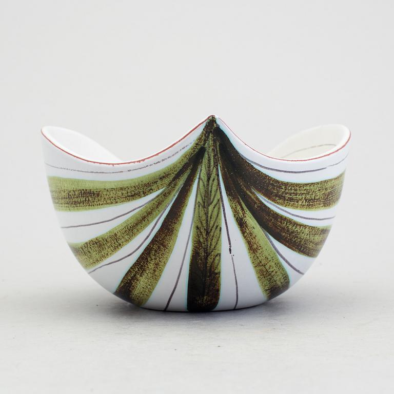 A Stig Lindberg faience bowl, Gustavsberg studio 1950´s.