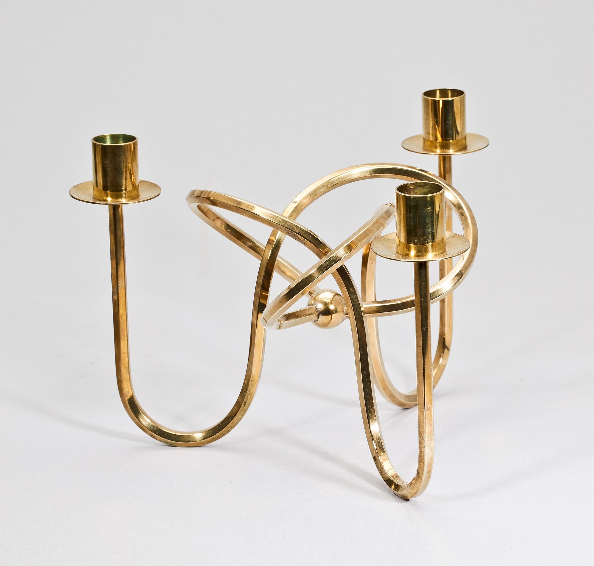 LJUSSTAKE, mässing, "Knuten", Firma Svenskt Tenn.