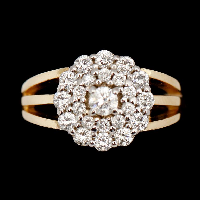 RING, 14 k guld, briljanter tot 1.26 ct.