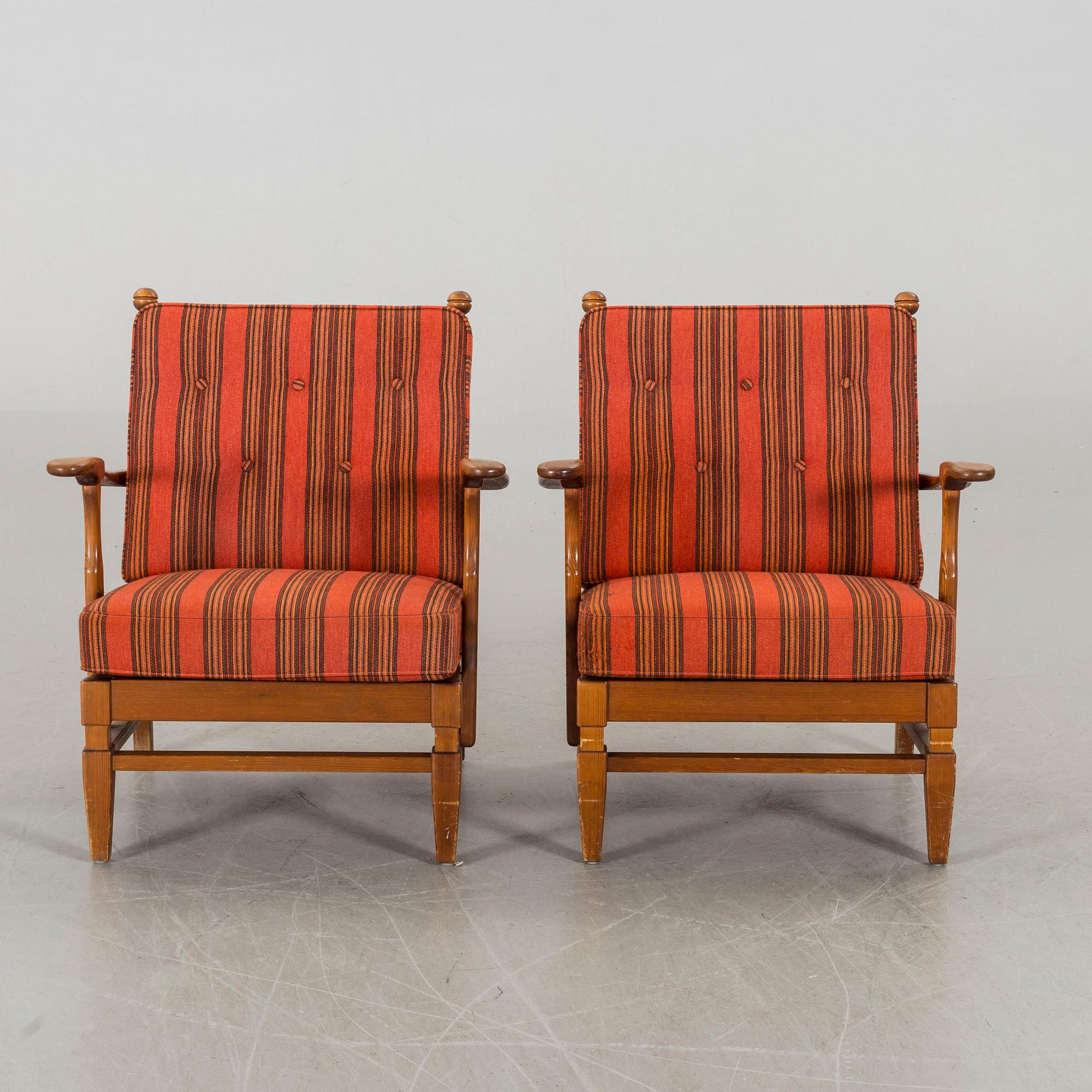 A pair of 1940's Swedish "Åre" pine armchairs by Göperts möbler.