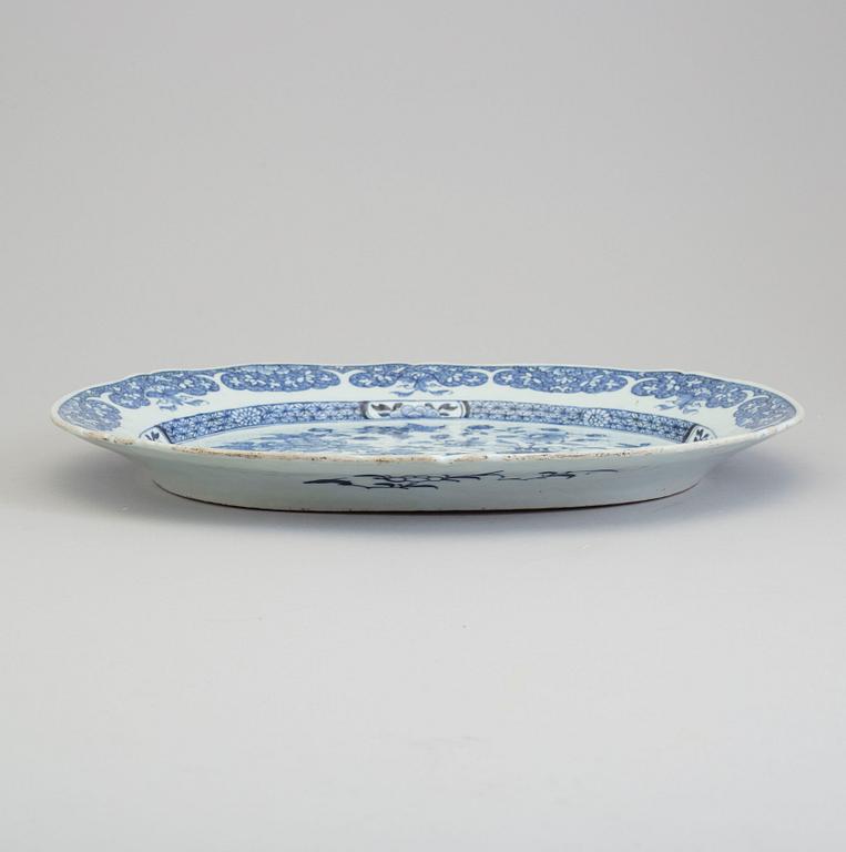 STEKFAT, kompaniporslin. Qingdynastin, Qianlong (1736-95).