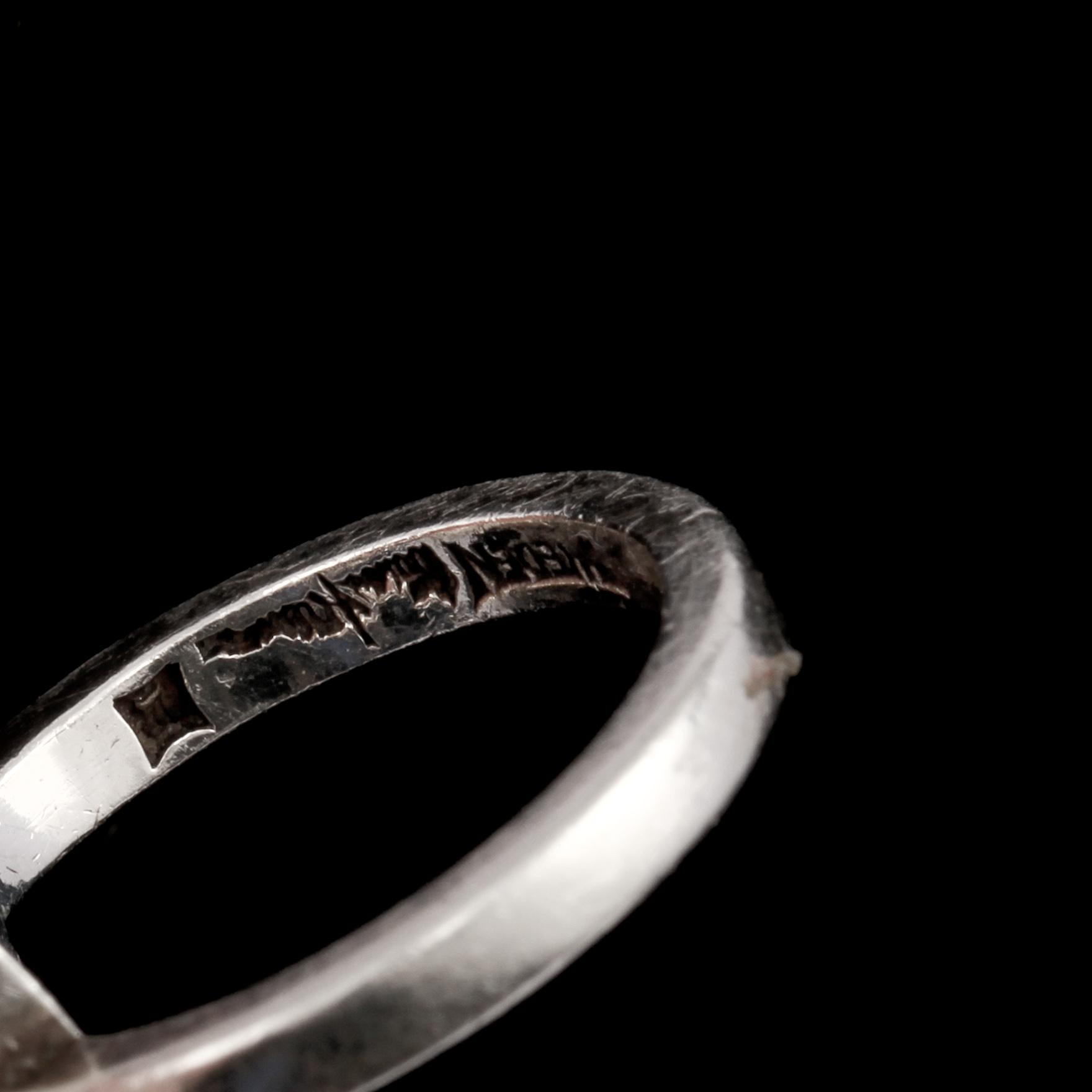 RING, sterlingsilver med fasettslipd bergkristall Wiwen Nilsson, Lund, 1958. Vikt 6 g.