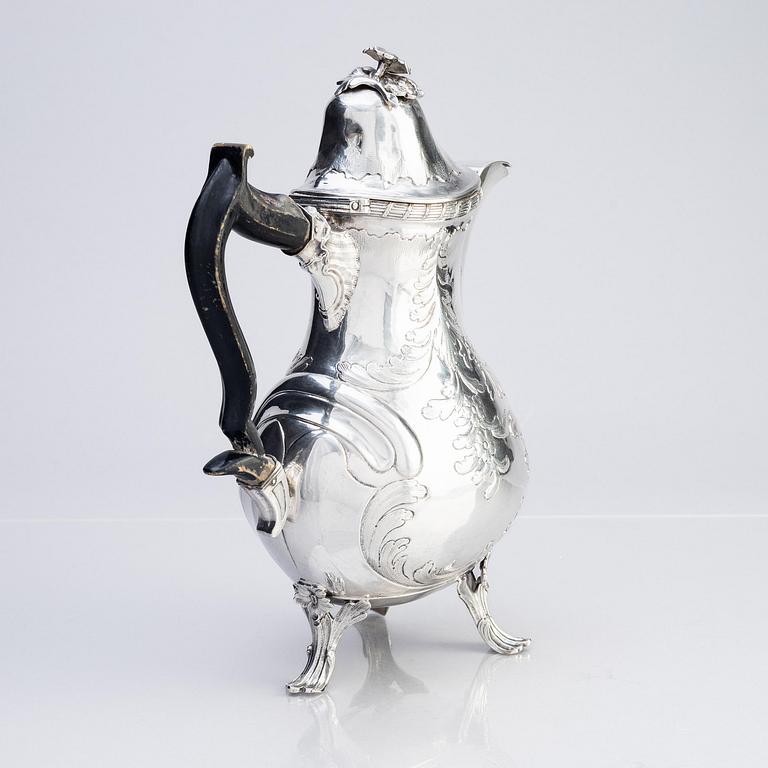 Johan Julin, kaffekanna, silver, Köping 1773. Rokoko.