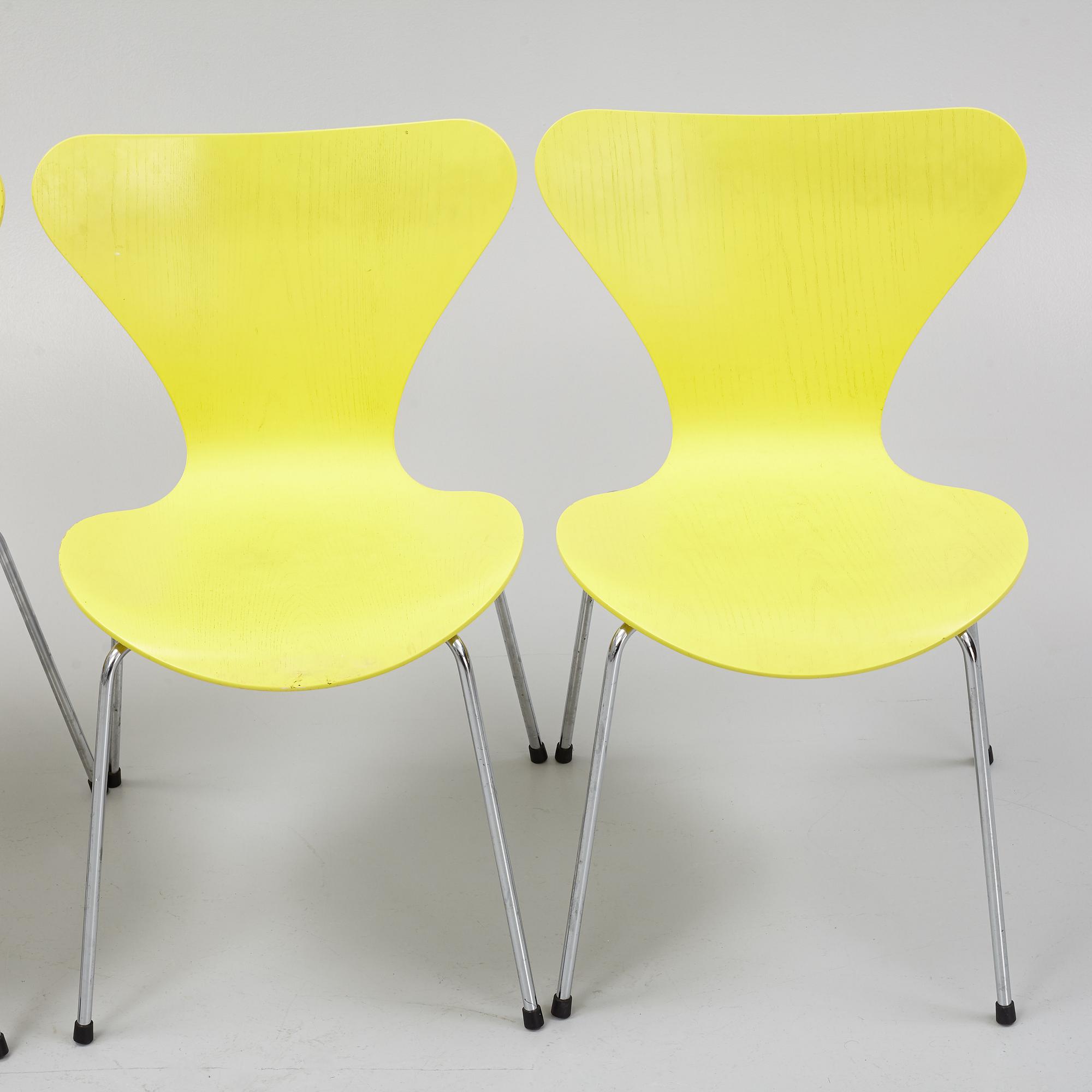 Arne Jacobsen, four 'Series 7' chairs, Fritz Hansen, Denmark, 1998.