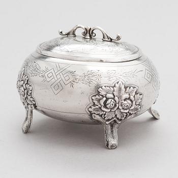 Antoni Riedel, A lidded silver sugar casket, Warsaw, Poland 1894.