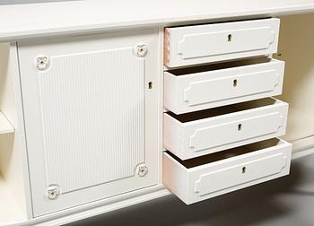 SIDEBOARD, gustaviansk stil, 1900-talets andra hälft.