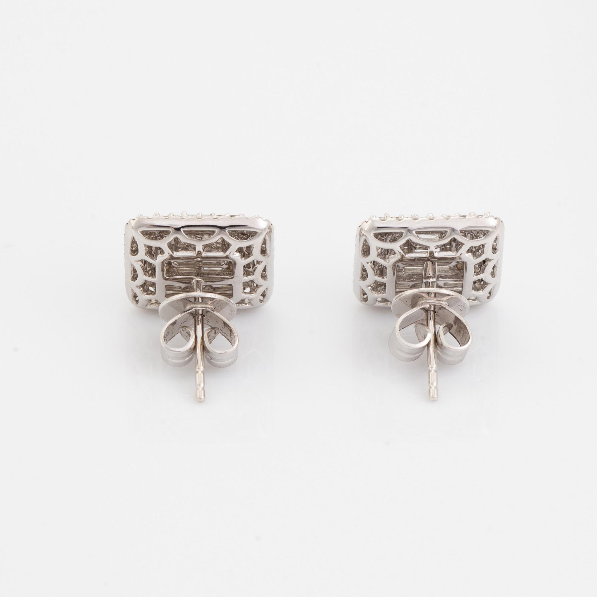Baguette and brilliant cut diamond earrings.