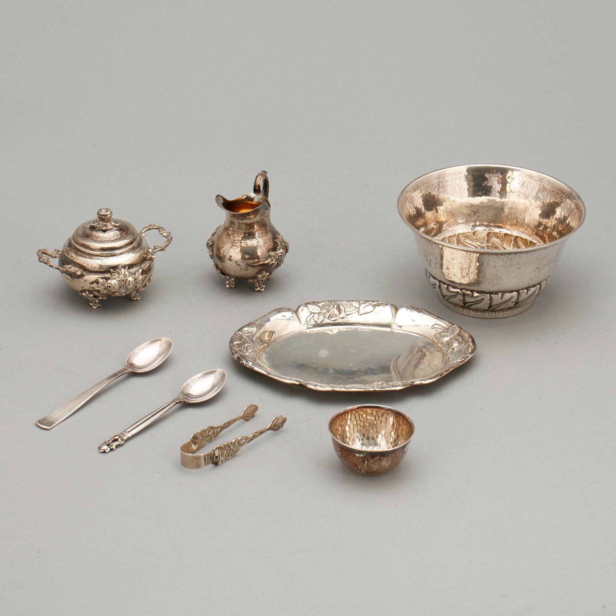 PARTI SILVER, 8 delar, bla Sverige och Danmark, 1900-tal.  Tot ca 468 gram.