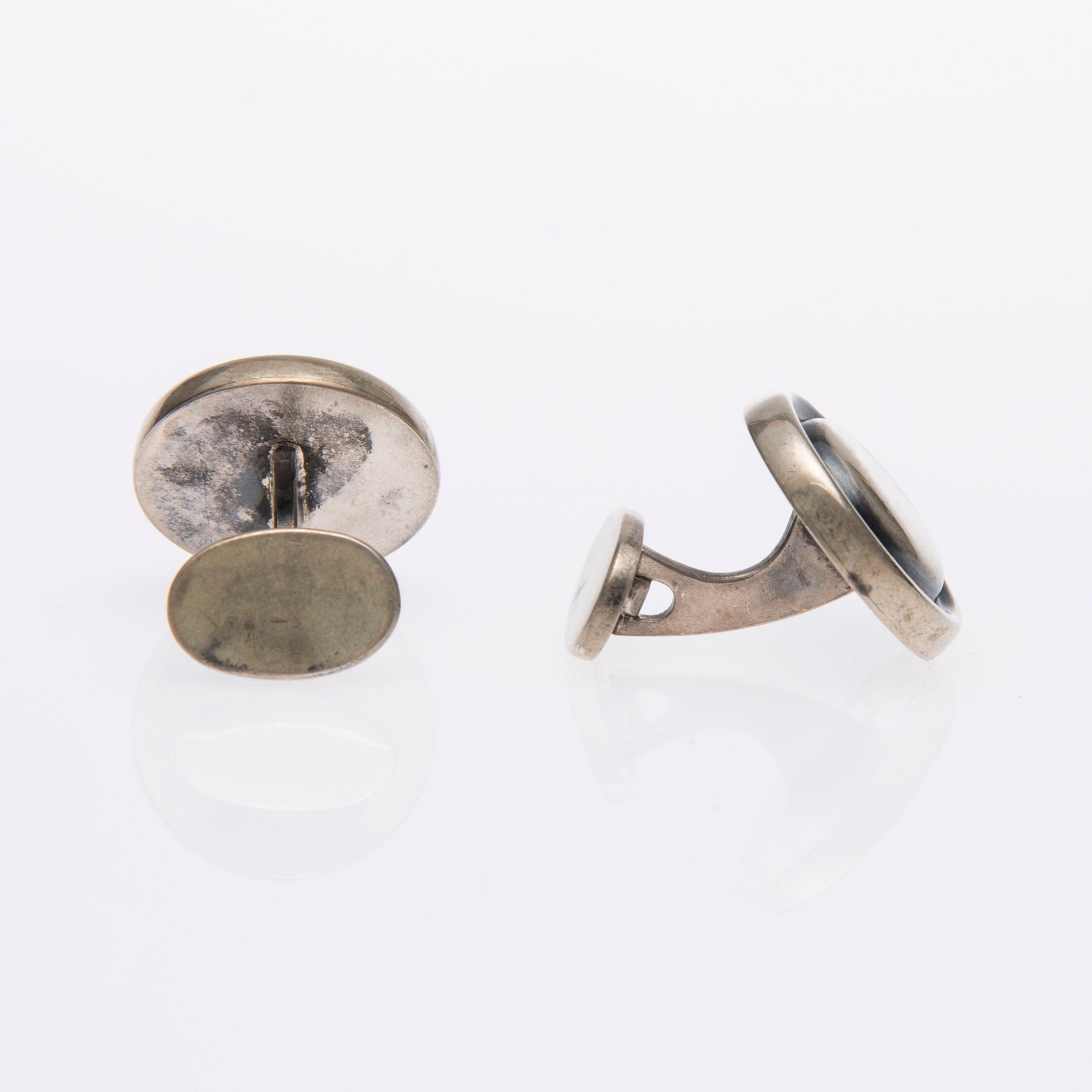 MANSCHETTKNAPPAR, Bertel Gardberg, silver. Westerback, Helsingfors 1966.