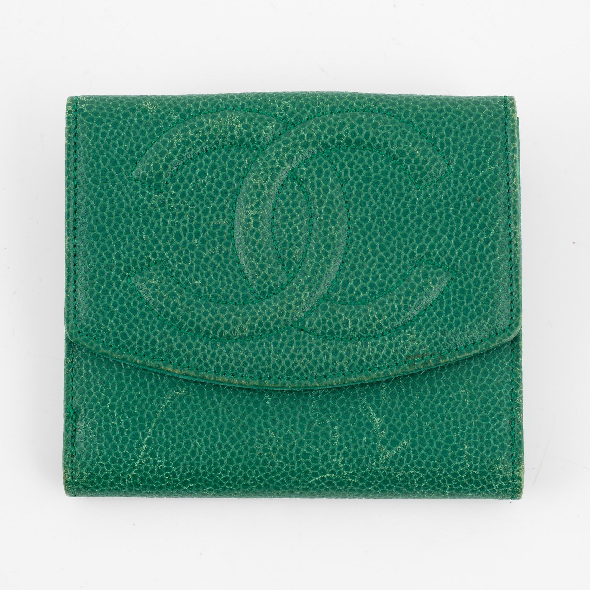 Chanel, wallet.