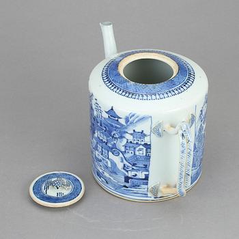 TEKANNA, porslin, Jiaqing, Kina, omkring år 1800.