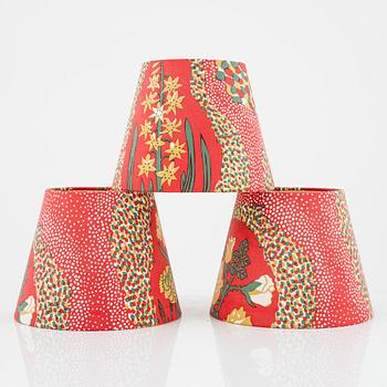 Josef Frank, lampskärmar, 3 st, "Catleya", Firma Svenskt Tenn.