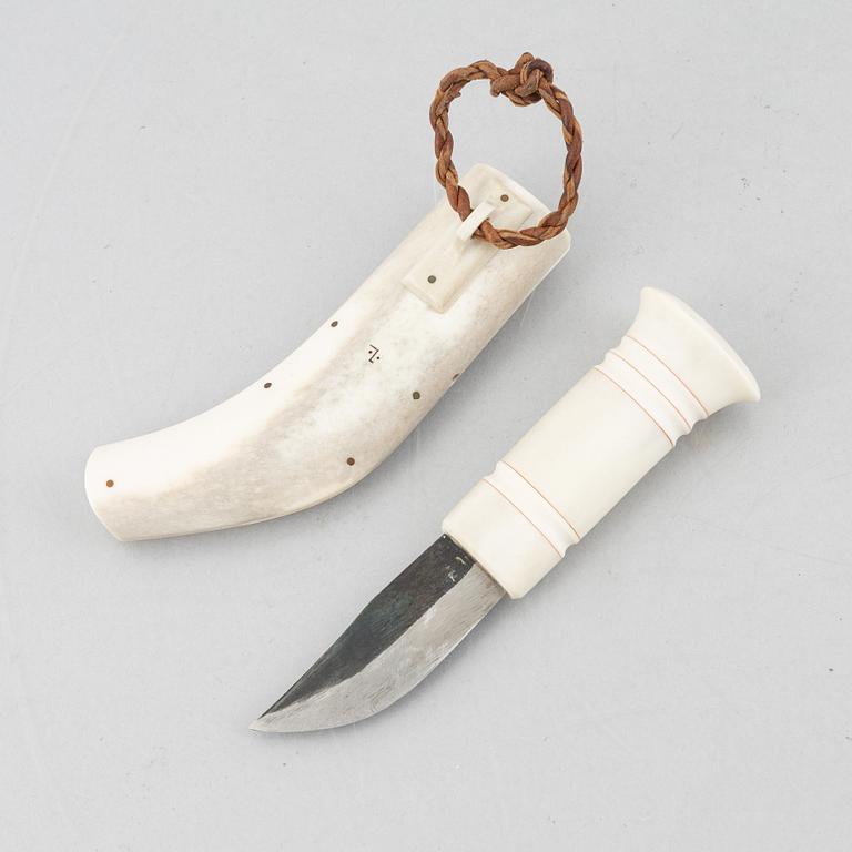 A reindeer horn knife.