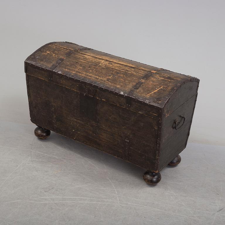 A CHEST, early 19th century.