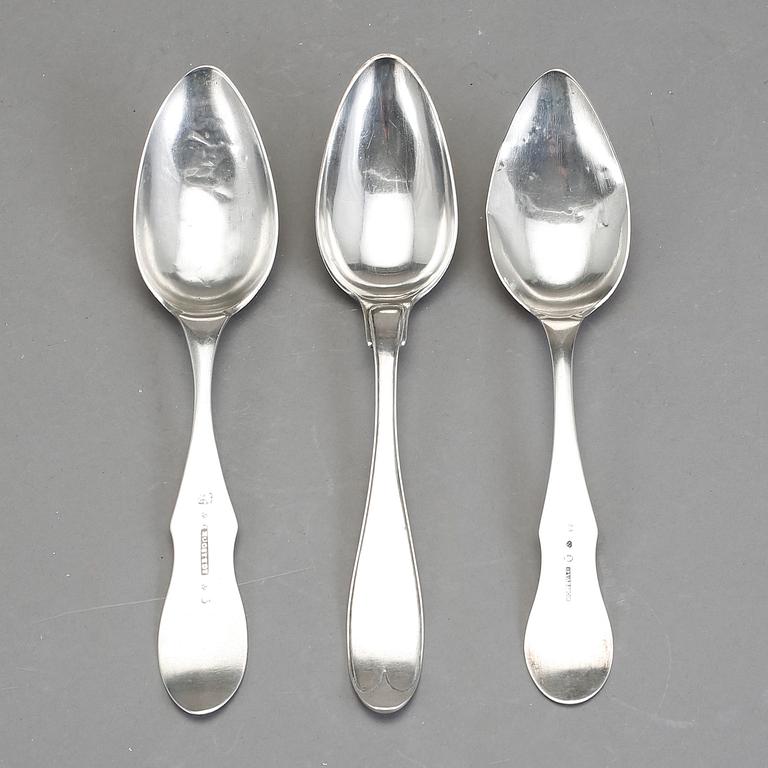 MATSKEDAR, 3 st, silver, bland annat Carl Gustaf Högstedt, Kalmar, 1830. Vikt ca 134 gram.