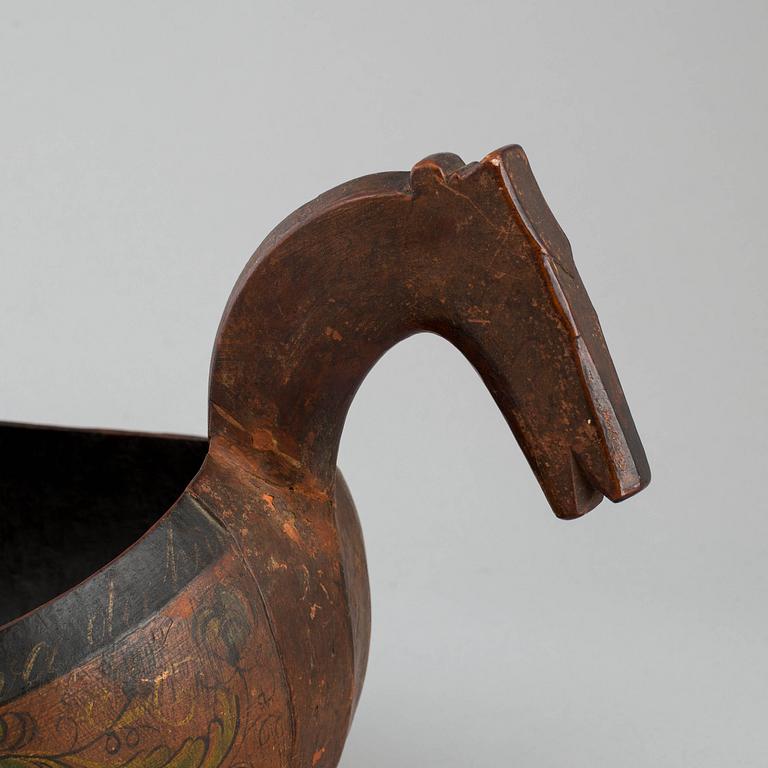 An 18th/19th century wooden ale cup bowl, Norway.