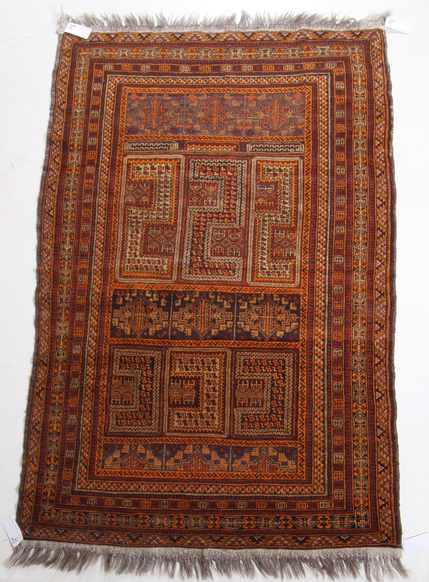 MATTA. Orientalisk. 185 X 122.