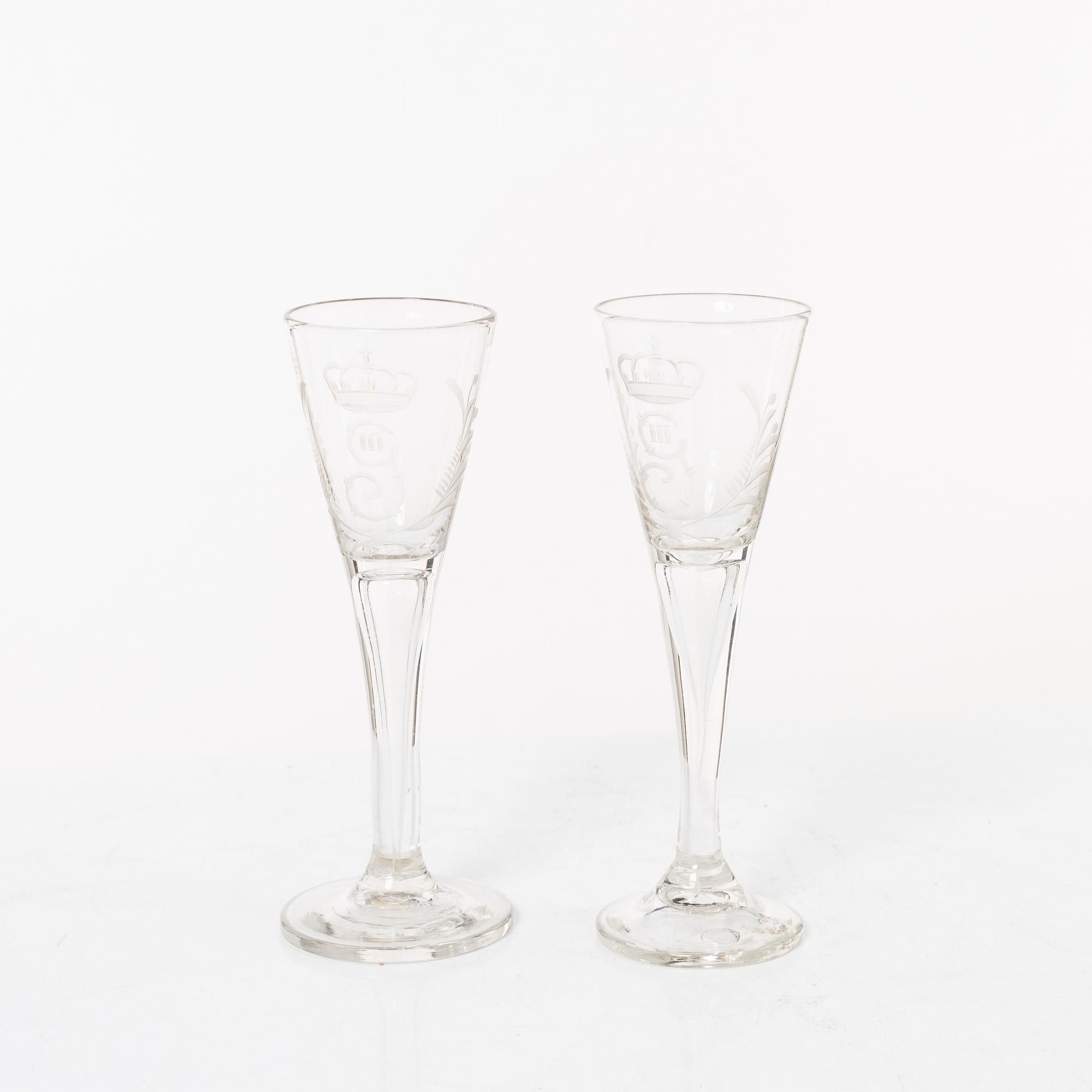 Six glass items, 18th-19th Century.