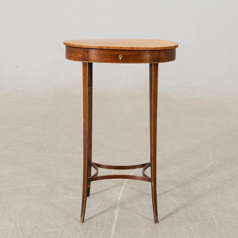 Sybord Sengustavianskt 1800-talets första hälft.