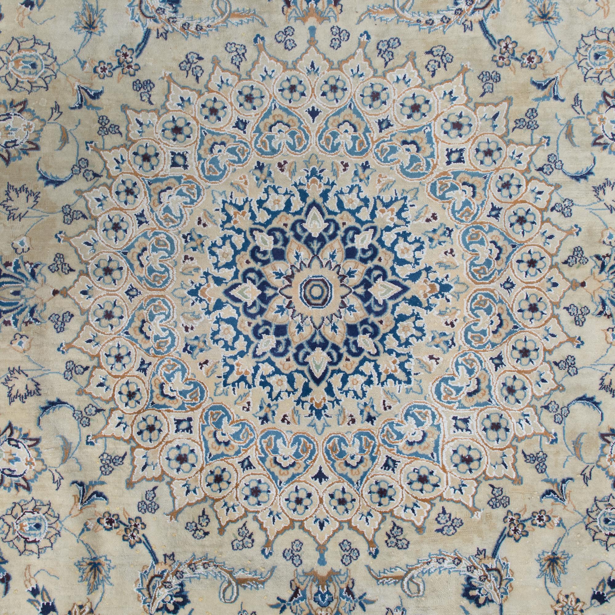 A carpet, Nain, part silk, 9 LAA, ca  577 x 380 cm.