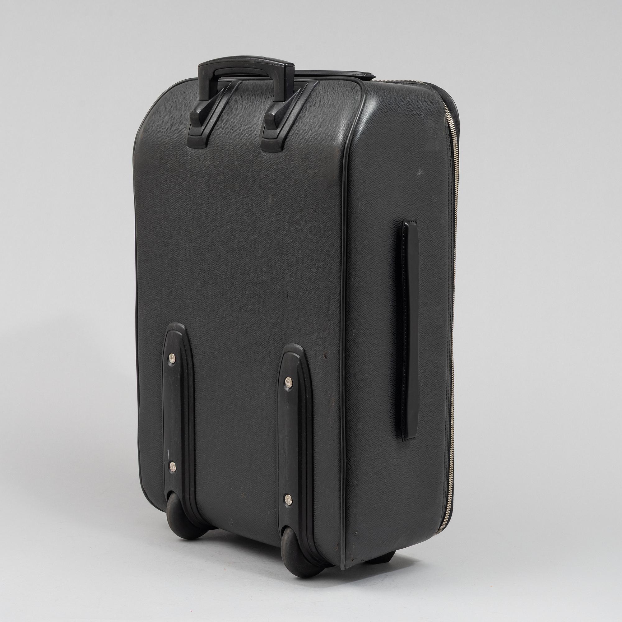 Louis Vuitton, "Pégase 55 Epi", 2001.