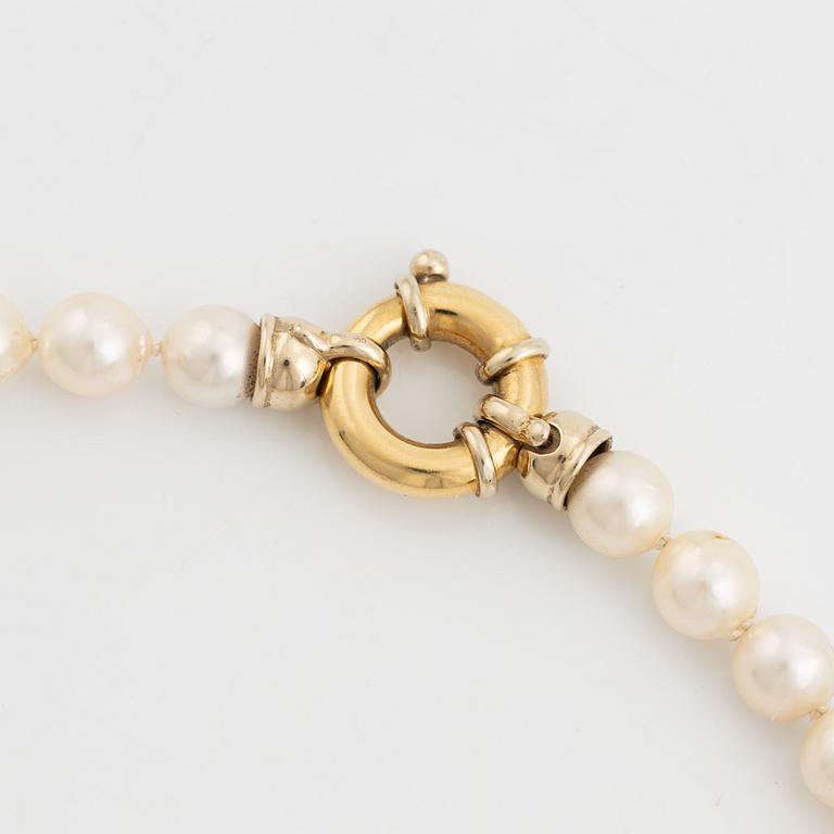 Collier odlade pärlor.