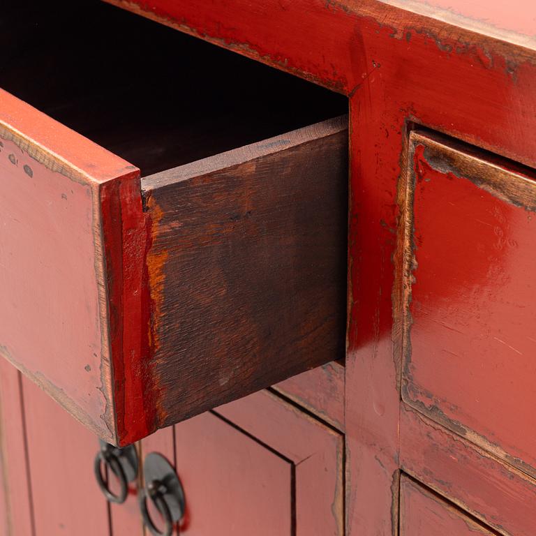 Sideboard, Kina, sent 1900-tal.