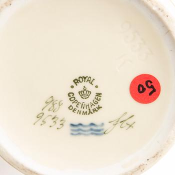 Royal Copenhagen, Service 92 pcs "Dagmar" Royal Copenhagen 1960s porcelain.