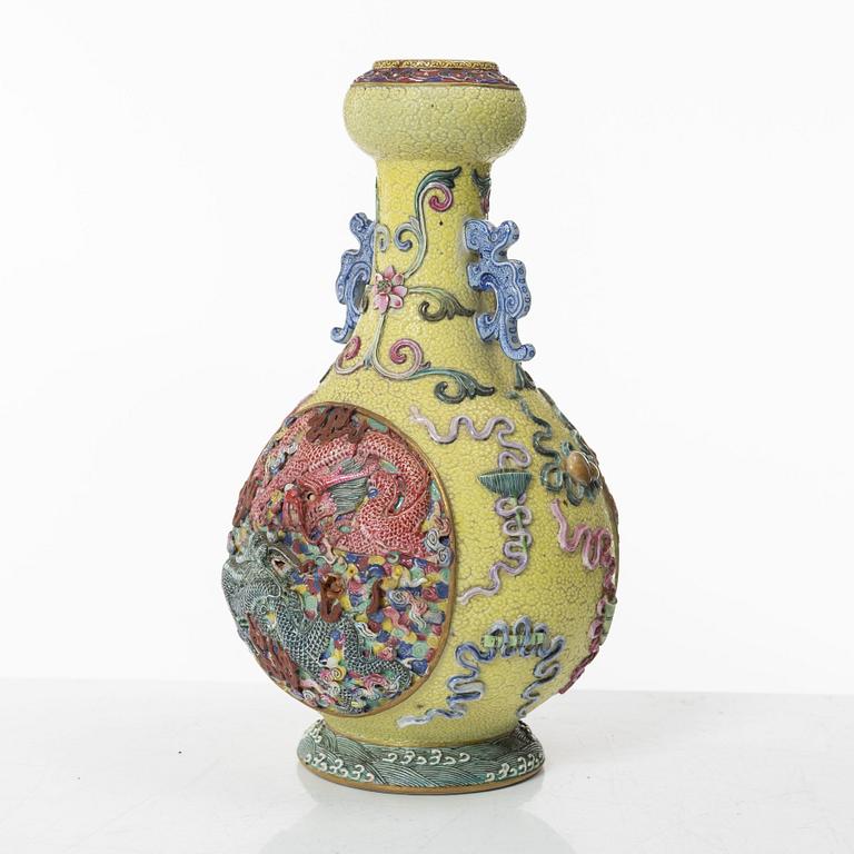 A Chinese 'dragon' enamelled porcelain vase, 20th century.