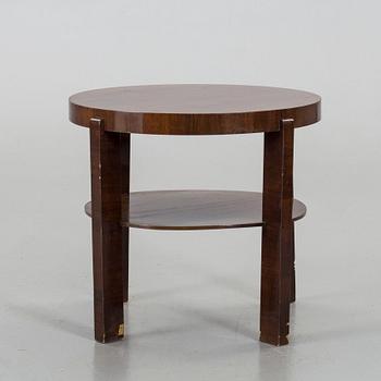 A MID 20TH CENTURY TABLE.