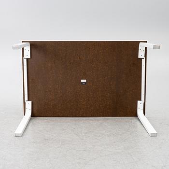 Alvar Aalto, Table, Artek, 2000.