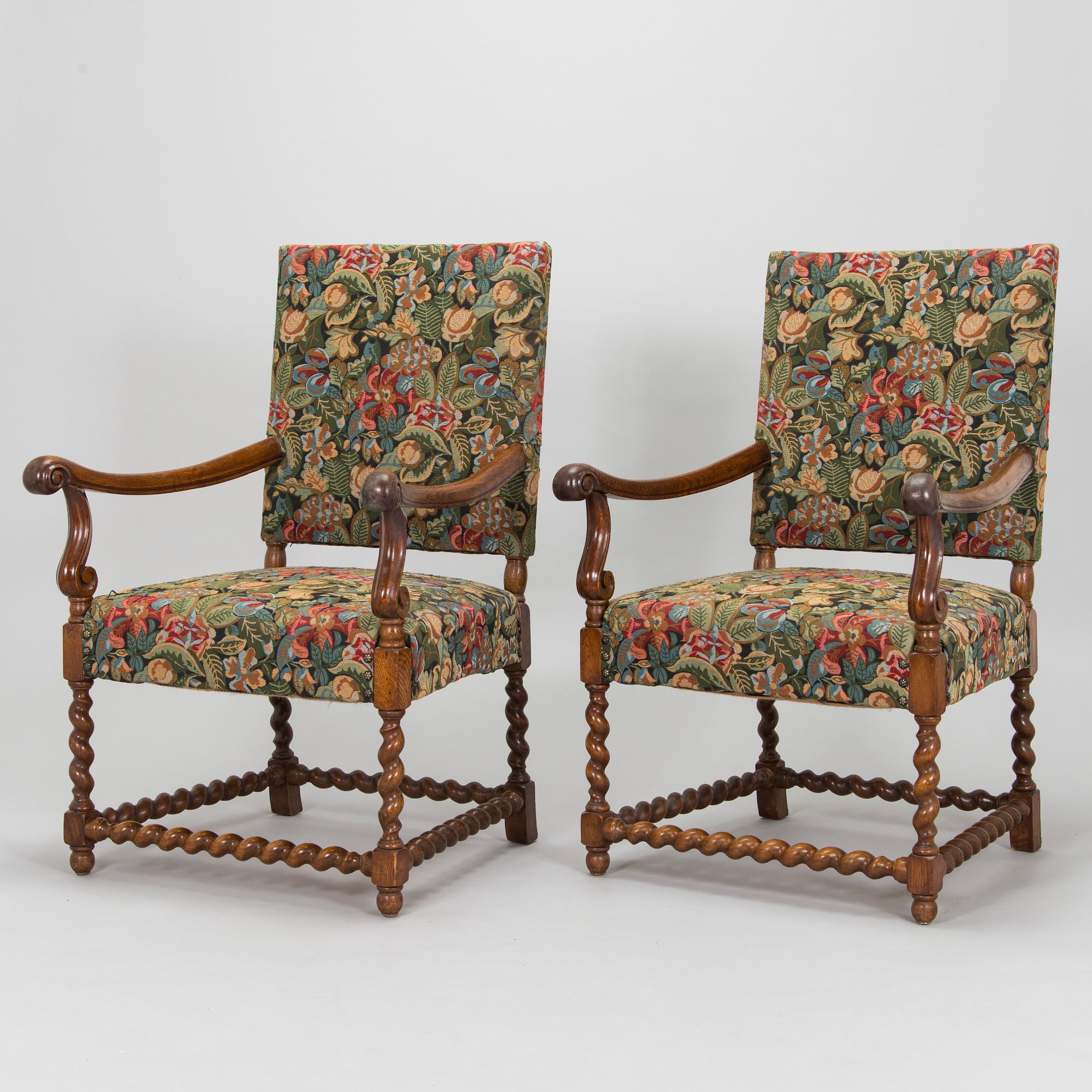 Karmstolar, ett par, barockstil, 1900-talets första kvartal.
