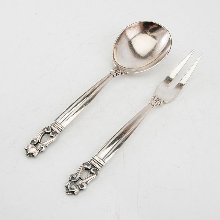 Johan Rohde serving utensils 1 pair "Konge/Acorn" silver for Georg Jensen Denmark, second half of the 20th century.