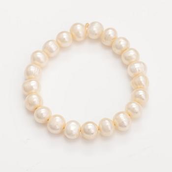 HELMINAUHA ja -RANNEKORU, viljellyt helmet ja metallia.