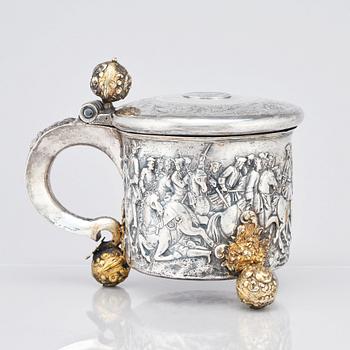 Ferdinand Sehl dä, dryckeskanna, delvis förgyllt silver, Stockholm 1693. Barock.