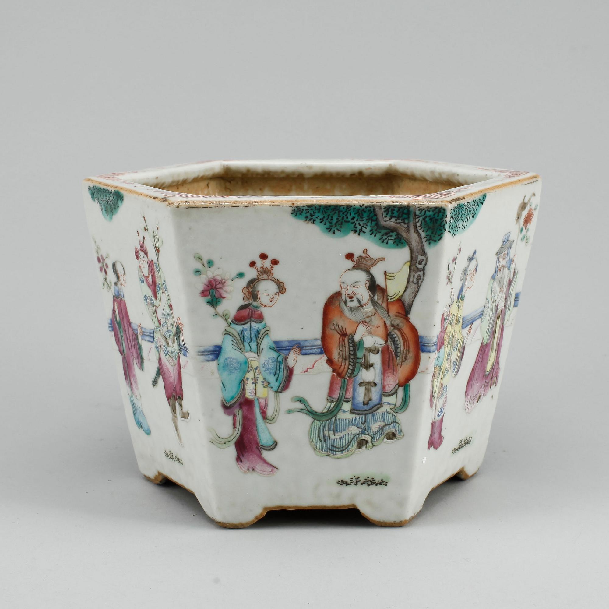 YTTERFODER, porslin. Kina, sen Qing dynasti, 1800-tal.