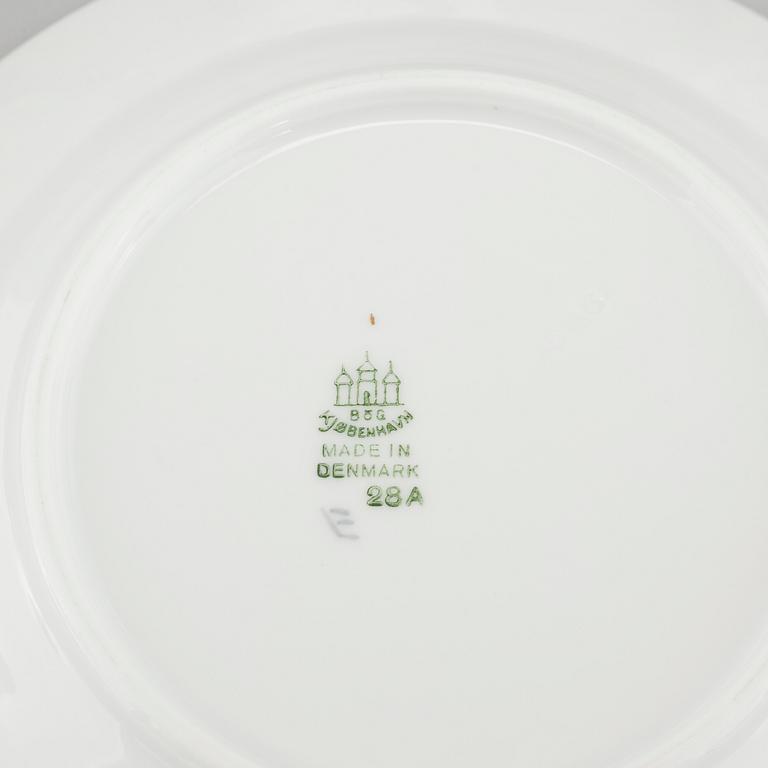 46 pieces of porcelain tableware from Bing & Gröndahl, second half of the 20th century.