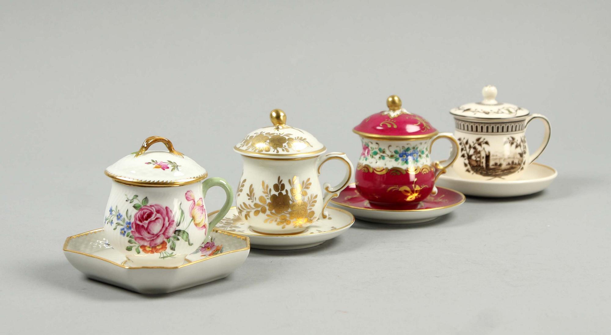 CREMEKOPPAR med LOCK, 22 st, porslin, bl.a Meissen, Rörstrand, Royal Copenhagen, Dresden, Limoges och Wedgwood.