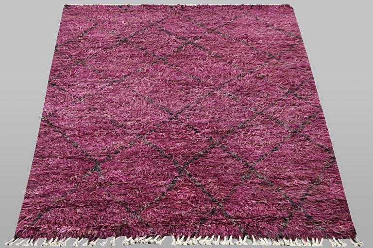 A carpet, Morocco Berber, ca 268 x 179 cm.