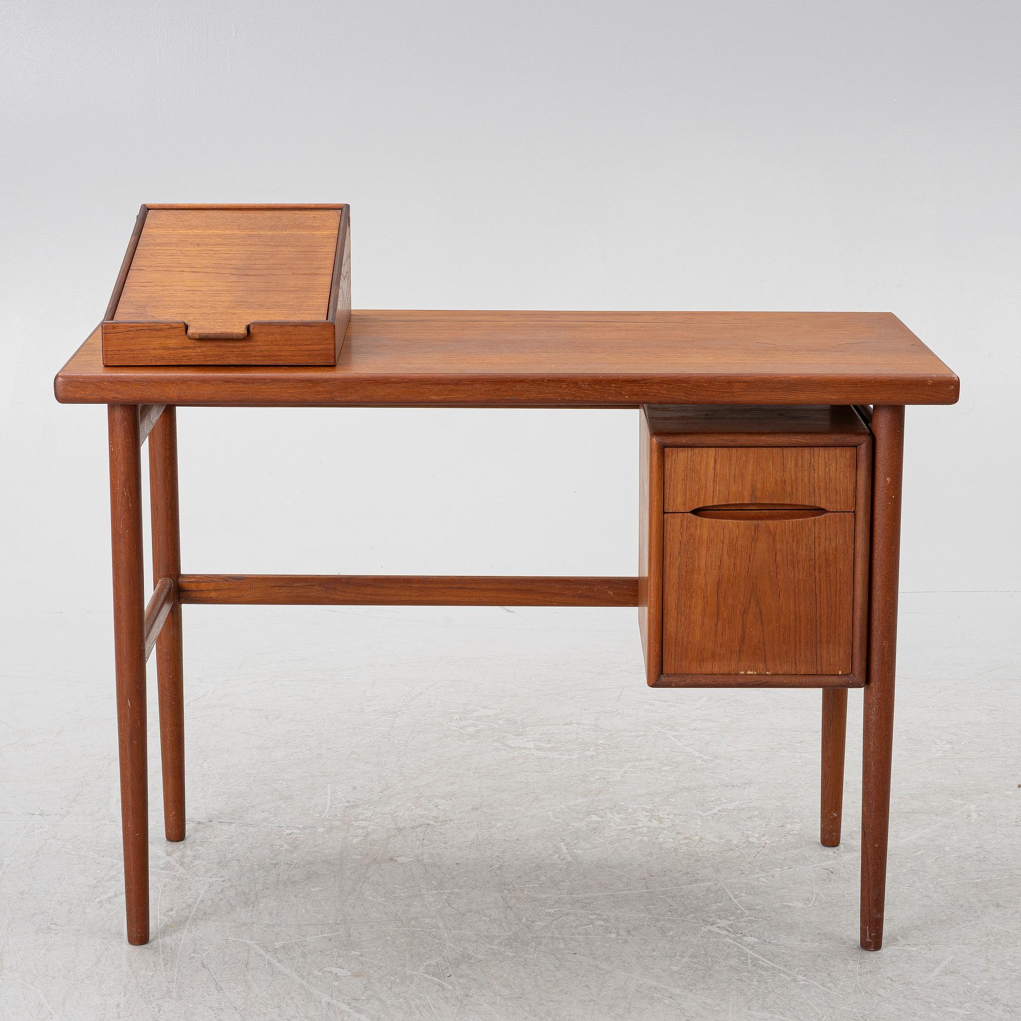 Kurt Østervig, tillskrivet, skrivbord/toilettebord, 1950/60-tal.