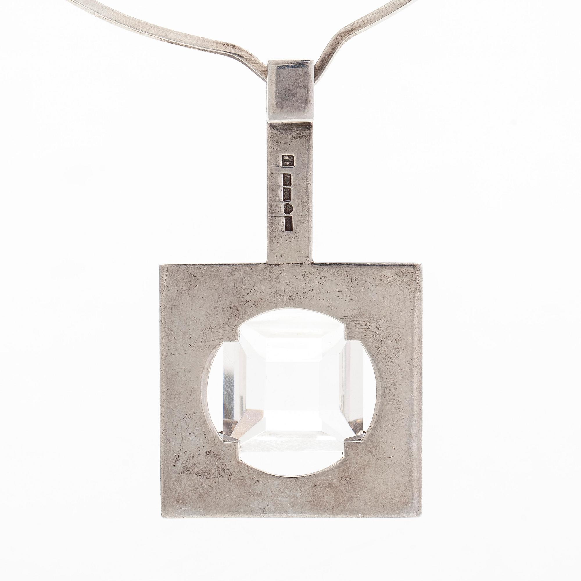 Mirjam Salminen, halssmycke, syntetisk spinell, silver.