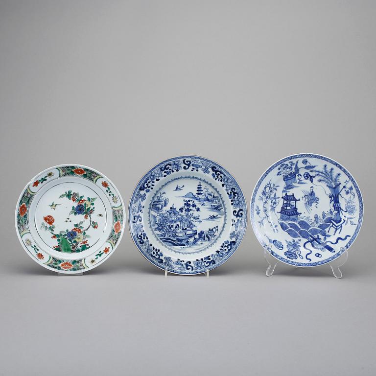 TALLRIKAR, 3 stycken, porslin, Kina, 1700-tal.