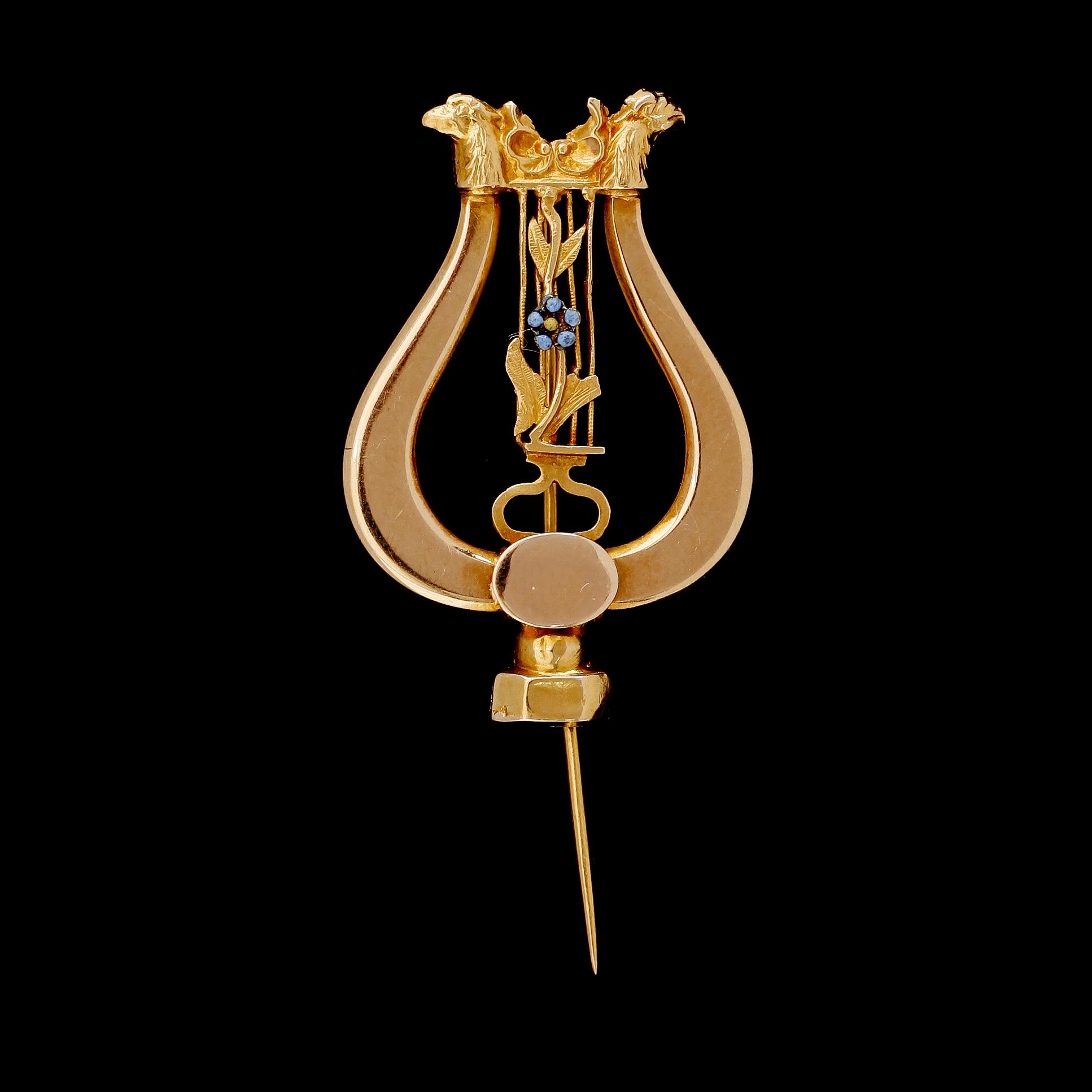 BROSCH, 18 k guld, 1839. Total vikt ca 3 g.