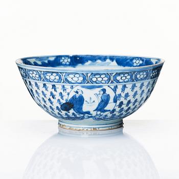 A blue and white bowl, Ming dynasty (1368-1644).