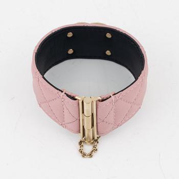 Chanel, a pink, quilted leather bracelet, 2018.