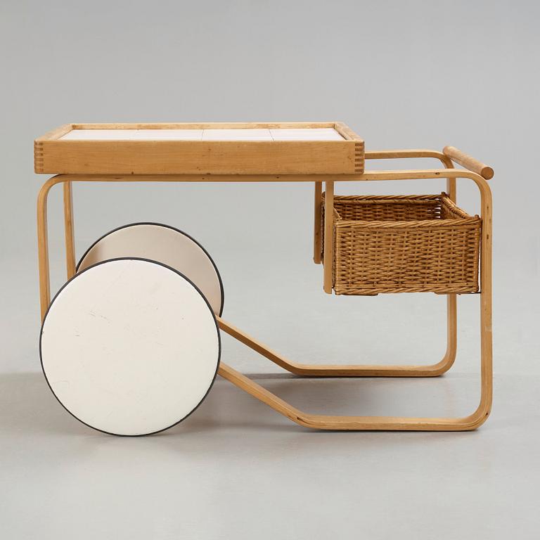 Alvar Aalto, a birch serving trolley made by Aalto Design, Hedemora Sweden 1945-56, on license on behalf of Artek, Finland.